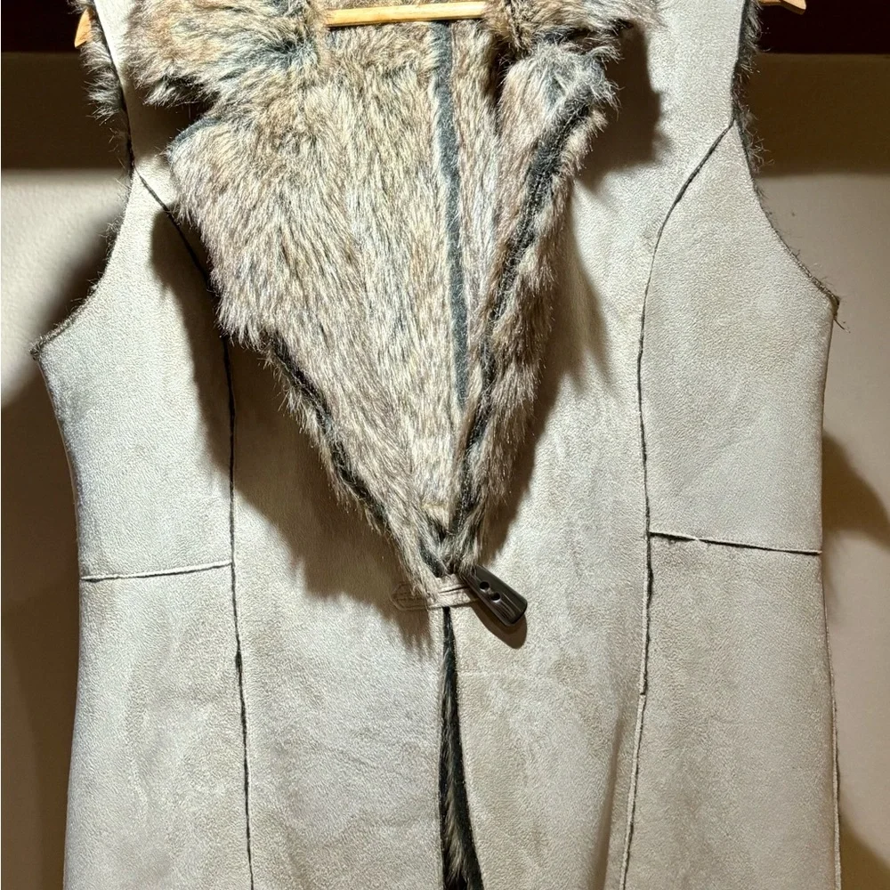 Fever Faux Fur Trimmed Taupe/Beige Suede Vest - Picture 2 of 8